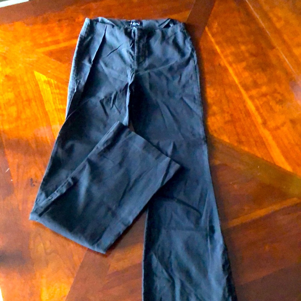 Guess stretchy dress pants size 28